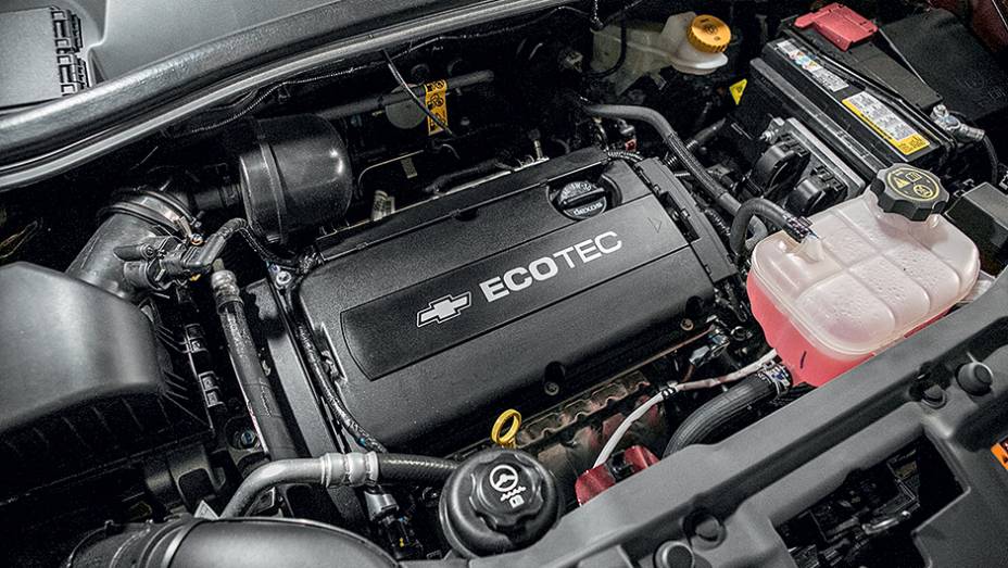 Motor gera 144 cv com etanol | <a href="https://beta-develop.quatrorodas.abril.com.br/carros/testes/aventureiros-urbanos-777231.shtml" rel="migration">Leia mais</a>