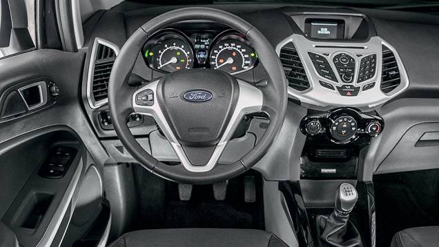 EcoSport possui direção com assistência elétrica | <a href="https://beta-develop.quatrorodas.abril.com.br/carros/testes/aventureiros-urbanos-777231.shtml" rel="migration">Leia mais</a> EcoSport possui direção com assistência elétrica | <a href="https://beta-develop.quatrorodas.abril.com.br/carros/testes/aventureiros-urbanos-777231.shtml" rel="migration">Leia mais</a>