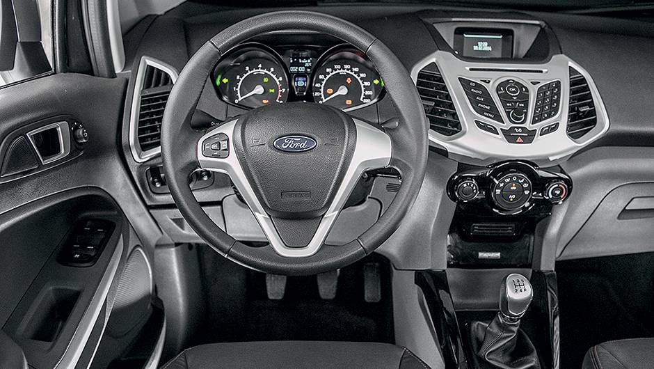 EcoSport possui dire&ccedil;&atilde;o com assist&ecirc;ncia el&eacute;trica | <a href="https://beta-develop.quatrorodas.abril.com.br/carros/testes/aventureiros-urbanos-777231.shtml" rel="migration">Leia mais</a>