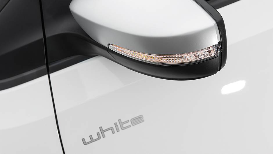Retrovisores abrigam luzes de direção | <a href="https://beta-develop.quatrorodas.abril.com.br/carros/testes/volkswagen-up-773936.shtml" rel="migration">Leia mais</a> Retrovisores abrigam luzes de direção | <a href="https://beta-develop.quatrorodas.abril.com.br/carros/testes/volkswagen-up-773936.shtml" rel="migration">Leia mais</a>