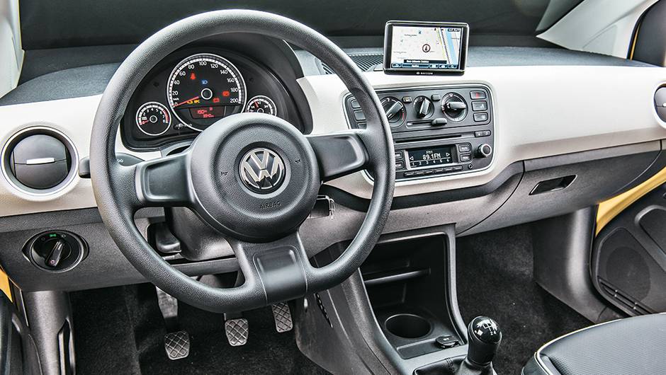 Difusor de ar central é fixo. Maps & more é item opcional | <a href="https://beta-develop.quatrorodas.abril.com.br/carros/comparativos/hatches-compactos-779934.shtml" rel="migration">Leia mais</a> Difusor de ar central é fixo. Maps & more é item opcional | <a href="https://beta-develop.quatrorodas.abril.com.br/carros/comparativos/hatches-compactos-779934.shtml" rel="migration">Leia mais</a>
