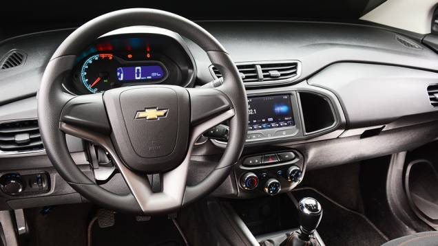 Interior tem o melhor jogo de bancos e painel bem-resolvido | <a href="https://beta-develop.quatrorodas.abril.com.br/carros/comparativos/hatches-compactos-779934.shtml" rel="migration">Leia mais</a> Interior tem o melhor jogo de bancos e painel bem-resolvido | <a href="https://beta-develop.quatrorodas.abril.com.br/carros/comparativos/hatches-compactos-779934.shtml" rel="migration">Leia mais</a>