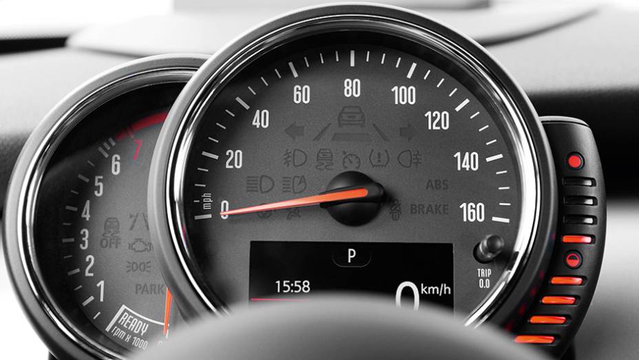 Velocímetro passou para trás do volante | <a href="https://beta-develop.quatrorodas.abril.com.br/carros/impressoes/mini-cooper-s-779912.shtml" rel="migration">Leia mais</a> Velocímetro passou para trás do volante | <a href="https://beta-develop.quatrorodas.abril.com.br/carros/impressoes/mini-cooper-s-779912.shtml" rel="migration">Leia mais</a>