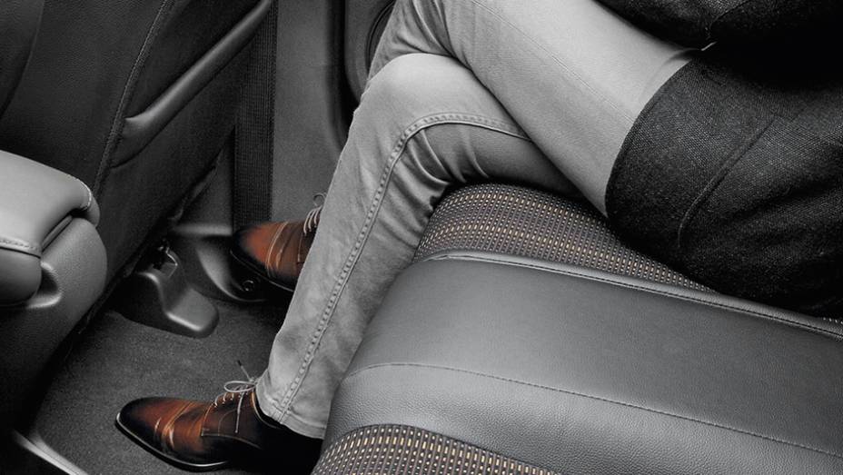 O espa&ccedil;o interno surpreende | <a href="https://beta-develop.quatrorodas.abril.com.br/carros/impressoes/honda-vezel-777550.shtml" rel="migration">Leia mais</a>