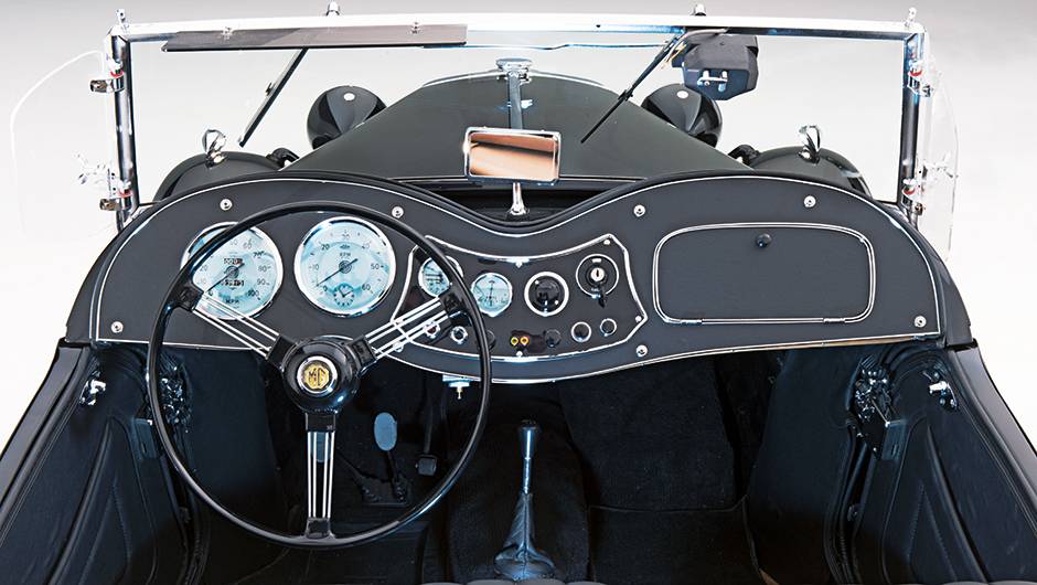Para-brisa dobr&aacute;vel: uma tradi&ccedil;&atilde;o dos antigos roadsters | <a href="https://beta-develop.quatrorodas.abril.com.br/carros/classicos-grandescarros/mg-td-783407.shtml" rel="migration">Leia mais</a>