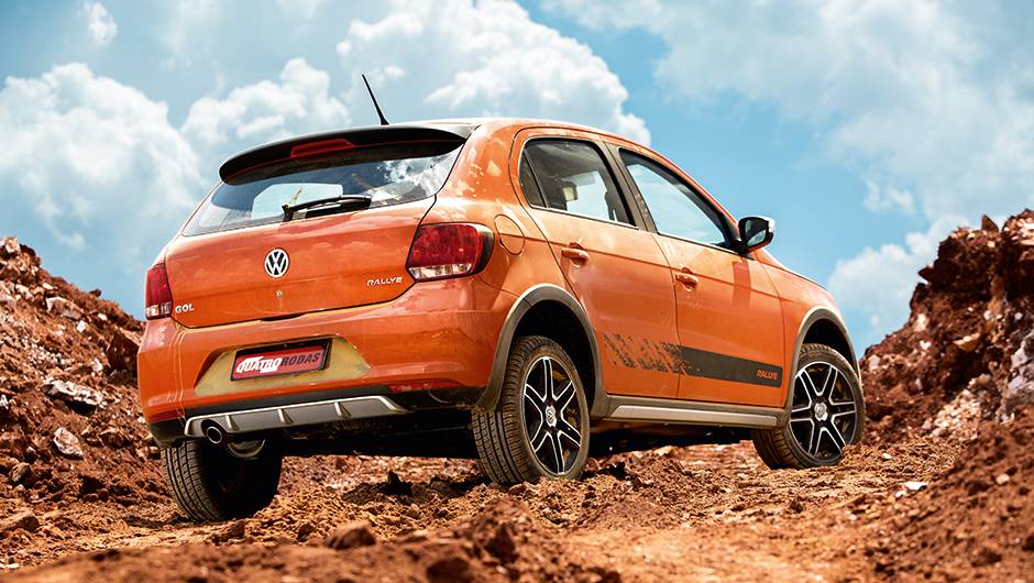Aerofólio no Gol rallye vem com brake-light embutido na tampa traseira | <a href="https://beta-develop.quatrorodas.abril.com.br/carros/testes/volkswagen-gol-rallye-782379.shtml" rel="migration">Leia mais</a> Aerofólio no Gol rallye vem com brake-light embutido na tampa traseira | <a href="https://beta-develop.quatrorodas.abril.com.br/carros/testes/volkswagen-gol-rallye-782379.shtml" rel="migration">Leia mais</a>