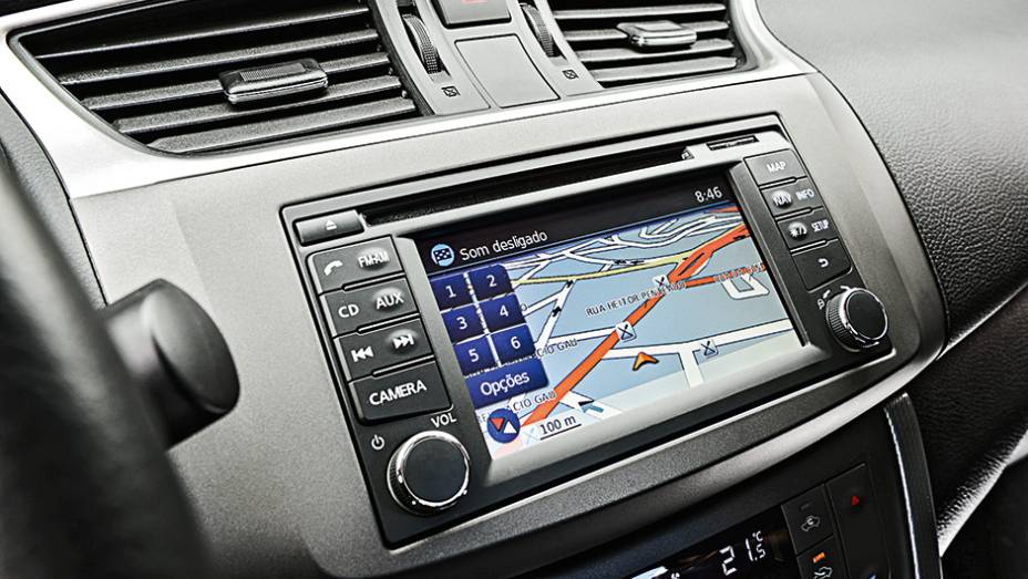Multimídia do Sentra é fácil de operar | <a href="https://beta-develop.quatrorodas.abril.com.br/carros/comparativos/sedas-medios-783295.shtml" rel="migration">Leia mais</a> Multimídia do Sentra é fácil de operar | <a href="https://beta-develop.quatrorodas.abril.com.br/carros/comparativos/sedas-medios-783295.shtml" rel="migration">Leia mais</a>