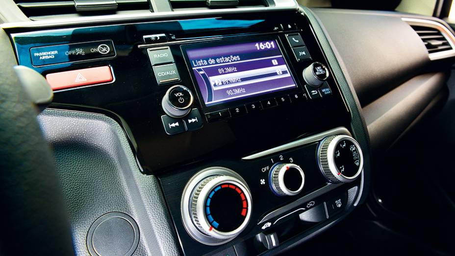  mas ar perdeu o ajuste digital | <a href="https://beta-develop.quatrorodas.abril.com.br/carros/testes/honda-fit-exl-1-5-786780.shtml" rel="migration">Leia mais</a>