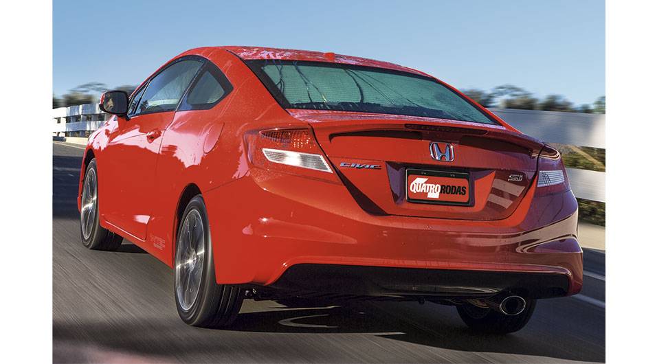 Carroceria cup&ecirc; pode, enfim, estrear no Brasil | <a href="https://beta-develop.quatrorodas.abril.com.br/reportagens/geral/vale-esperar-honda-civic-si-795078.shtml" rel="migration">Leia mais</a>