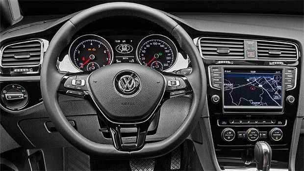 | <a href="https://beta-develop.quatrorodas.abril.com.br/reportagens/geral/vale-esperar-volkswagen-golf-nacional-791969.shtml" rel="migration">Leia mais</a> | <a href="https://beta-develop.quatrorodas.abril.com.br/reportagens/geral/vale-esperar-volkswagen-golf-nacional-791969.shtml" rel="migration">Leia mais</a>