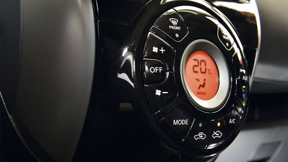 Novo ar-condicionado adotou regulagens digitais | <a href="https://beta-develop.quatrorodas.abril.com.br/carros/testes/nissan-march-792698.shtml" rel="migration">Leia mais</a> Novo ar-condicionado adotou regulagens digitais | <a href="https://beta-develop.quatrorodas.abril.com.br/carros/testes/nissan-march-792698.shtml" rel="migration">Leia mais</a>