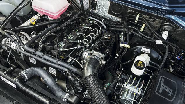 Motor 3.2 e o câmbio de 6 marchas são os mesmos da Ranger | <a href="https://beta-develop.quatrorodas.abril.com.br/carros/testes/troller-t4-800224.shtml" rel="migration">Leia mais</a> Motor 3.2 e o câmbio de 6 marchas são os mesmos da Ranger | <a href="https://beta-develop.quatrorodas.abril.com.br/carros/testes/troller-t4-800224.shtml" rel="migration">Leia mais</a>