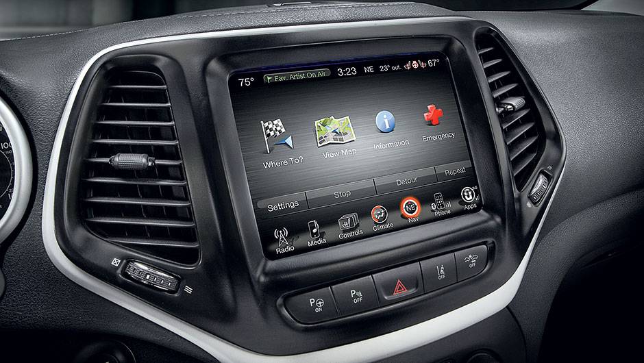 Sistema multimídia com touch screen | <a href="https://beta-develop.quatrorodas.abril.com.br/carros/impressoes/jeep-cherokee-800423.shtml" target="_blank" rel="migration">Leia mais</a> Sistema multimídia com touch screen | <a href="https://beta-develop.quatrorodas.abril.com.br/carros/impressoes/jeep-cherokee-800423.shtml" target="_blank" rel="migration">Leia mais</a>