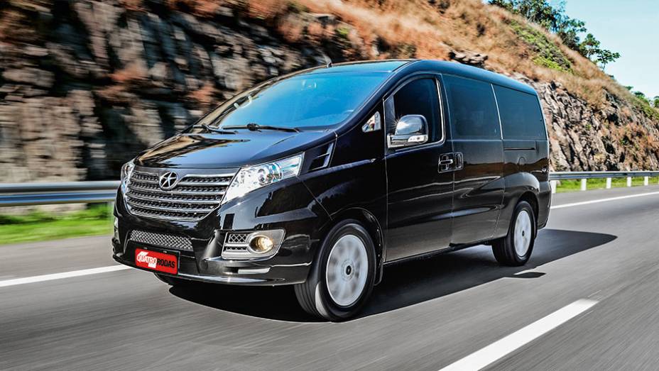 Motor 2.0 turbo para levar 7 pessoas e muita bagagem | <a href="https://beta-develop.quatrorodas.abril.com.br/carros/impressoes/jac-t8-800521.shtml" target="_blank" rel="migration">Leia mais</a> Motor 2.0 turbo para levar 7 pessoas e muita bagagem | <a href="https://beta-develop.quatrorodas.abril.com.br/carros/impressoes/jac-t8-800521.shtml" target="_blank" rel="migration">Leia mais</a>