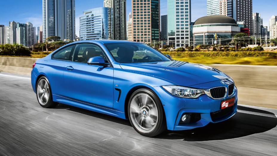 O S&eacute;rie 4 &eacute; mais que um S&eacute;rie 3 com duas portas a menos | <a href="https://beta-develop.quatrorodas.abril.com.br/carros/testes/bmw-435i-coupe-m-sport-802673.shtml" target="_blank" rel="migration">Leia mais</a>
