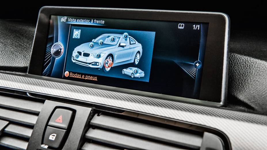 O 435i traz de s&eacute;rie c&acirc;mbio autom&aacute;tico de oito marchas e central multim&iacute;dia com tela de 8 polegadas que permite configurar os ajustes do carro | <a href="https://beta-develop.quatrorodas.abril.com.br/carros/testes/bmw-435i-coupe-m-sport-802673.shtml" target="_blank" rel="migration">Leia m</a>