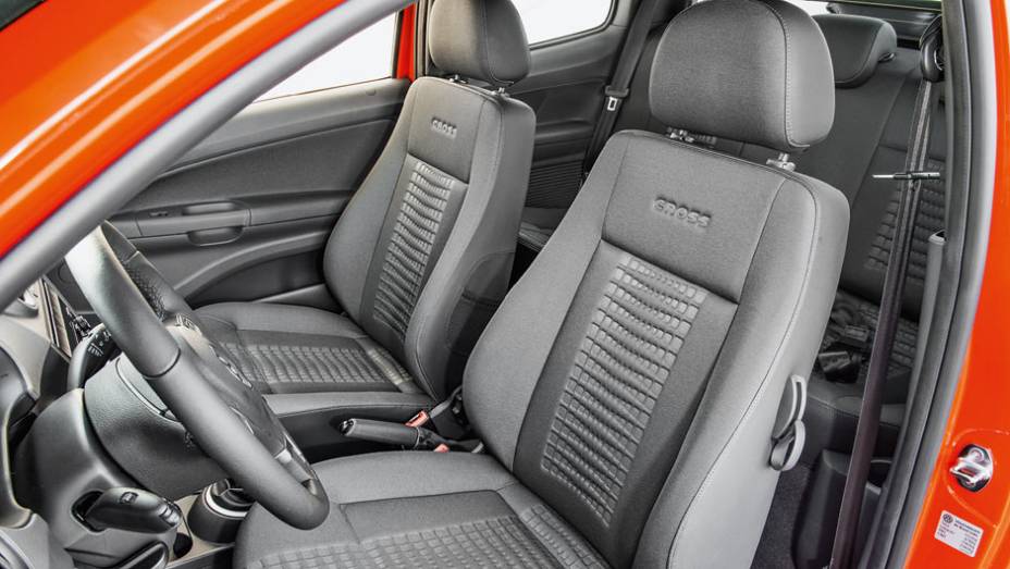 O banco reclina, mas não avança | <a href="https://beta-develop.quatrorodas.abril.com.br/carros/testes/vw-saveiro-cross-cabine-dupla-802614.shtml" target="_blank" rel="migration">Leia mais</a> O banco reclina, mas não avança | <a href="https://beta-develop.quatrorodas.abril.com.br/carros/testes/vw-saveiro-cross-cabine-dupla-802614.shtml" target="_blank" rel="migration">Leia mais</a>