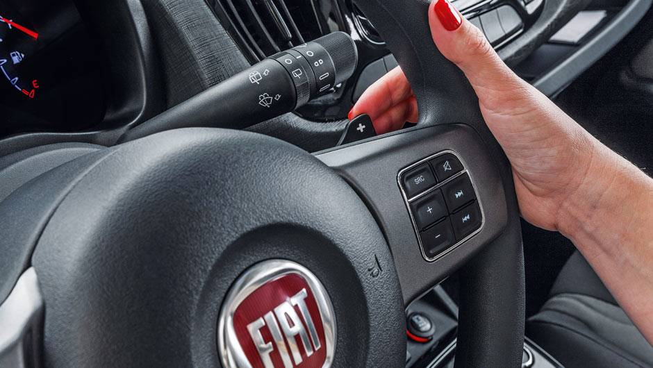 Dualogic agora &eacute; acionado por bot&atilde;o... | <a href="https://beta-develop.quatrorodas.abril.com.br/carros/impressoes/fiat-uno-evolution-1-4-802577.shtml" target="_blank" rel="migration">Leia mais</a>