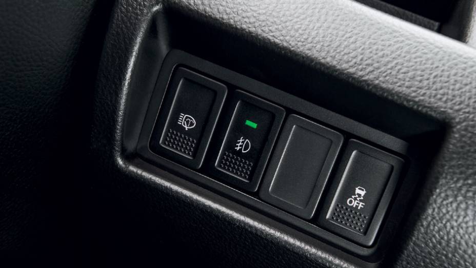  bot&atilde;o para desligar o ESP | <a href="https://beta-develop.quatrorodas.abril.com.br/carros/testes/suzuki-swift-sport-r-798745.shtml" rel="migration">Leia mais</a>