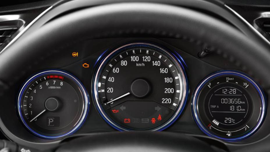 Relógios contam com moldura iluminada | <a href="https://beta-develop.quatrorodas.abril.com.br/carros/testes/honda-city-807297.shtml" target="_blank" rel="migration">Leia mais</a> Relógios contam com moldura iluminada | <a href="https://beta-develop.quatrorodas.abril.com.br/carros/testes/honda-city-807297.shtml" target="_blank" rel="migration">Leia mais</a>