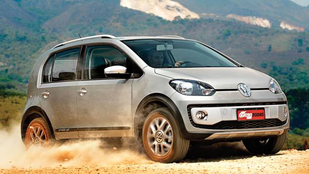 O CrossUp! tem apliques pretos e prateados | <a href="https://beta-develop.quatrorodas.abril.com.br/carros/impressoes/vw-crossup-819589.shtml" target="_blank" rel="migration">Leia mais</a>