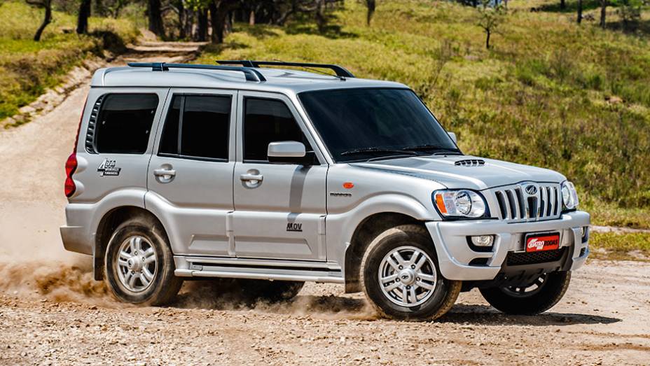 Asfalto não é o habitat natural do M.O.V. | <a href="https://beta-develop.quatrorodas.abril.com.br/carros/impressoes/mahindra-m-v-819594.shtml" target="_blank" rel="migration">Leia mais</a> Asfalto não é o habitat natural do M.O.V. | <a href="https://beta-develop.quatrorodas.abril.com.br/carros/impressoes/mahindra-m-v-819594.shtml" target="_blank" rel="migration">Leia mais</a>