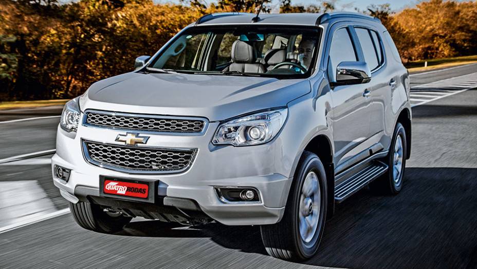 Diesel é o nacional mais caro, V6 é o mais potente do país | <a href="https://beta-develop.quatrorodas.abril.com.br/carros/testes/chevrolet-trailblazer-2015-819951.shtml" target="_blank" rel="migration">Leia mais</a>