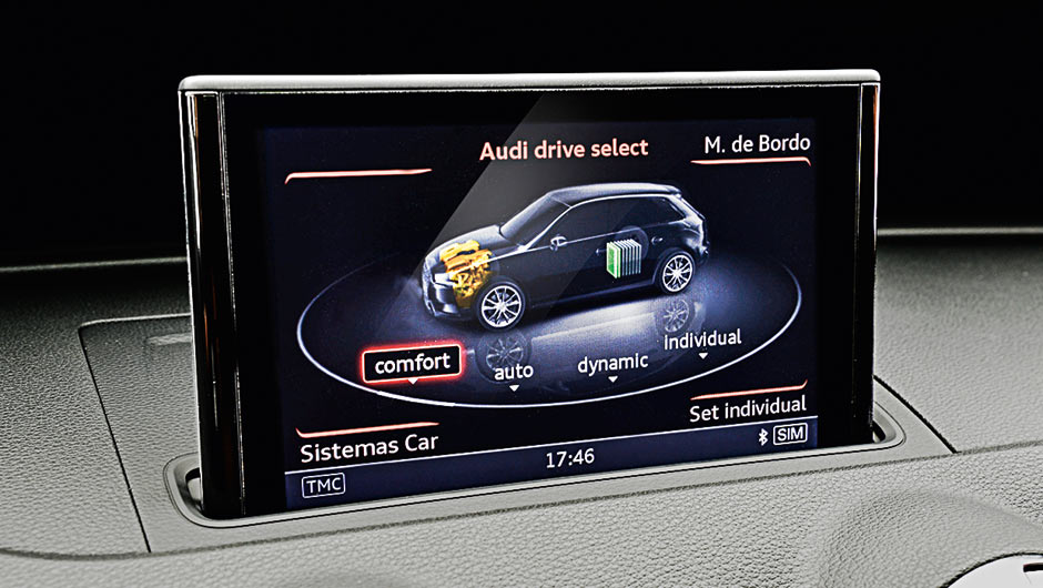 O sistema Drive Select ajusta o comportamento din&acirc;mico | <a href="https://beta-develop.quatrorodas.abril.com.br/carros/testes/audi-a3-sportback-e-tron-827200.shtml" target="_blank" rel="migration">Leia mais</a>