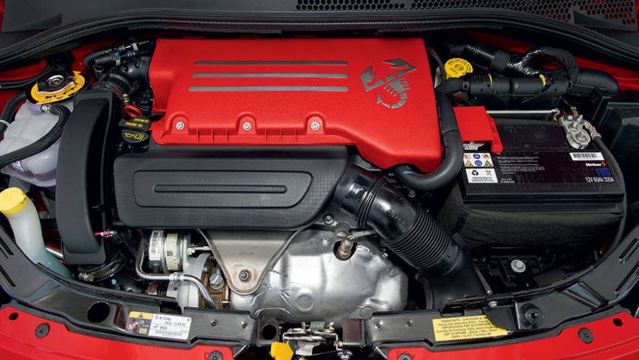 O motor MultiAir de 1400 cm3 ganhou um turbo | <a href="https://beta-develop.quatrorodas.abril.com.br/carros/impressoes/fiat-500-abarth-821981.shtml" target="_blank" rel="migration">Leia mais</a> O motor MultiAir de 1400 cm3 ganhou um turbo | <a href="https://beta-develop.quatrorodas.abril.com.br/carros/impressoes/fiat-500-abarth-821981.shtml" target="_blank" rel="migration">Leia mais</a>