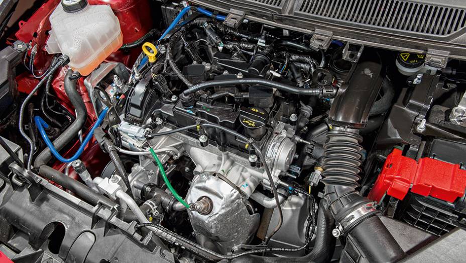 Motor 1.0 três cilindros gera 85 cv com álcool | <a href="https://beta-develop.quatrorodas.abril.com.br/carros/testes/ford-ka-1-0-824120.shtml" target="_blank" rel="migration">Leia mais</a>