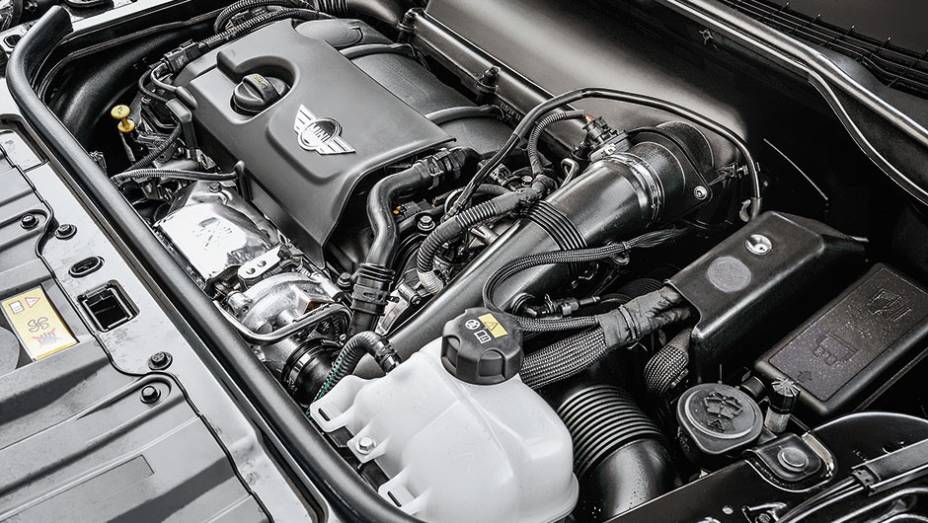 Motor 1.6: turbo, injeção direta e 190 cv | <a href="https://beta-develop.quatrorodas.abril.com.br/carros/impressoes/mini-countryman-822100.shtml" target="_blank" rel="migration">Leia mais</a> Motor 1.6: turbo, injeção direta e 190 cv | <a href="https://beta-develop.quatrorodas.abril.com.br/carros/impressoes/mini-countryman-822100.shtml" target="_blank" rel="migration">Leia mais</a>