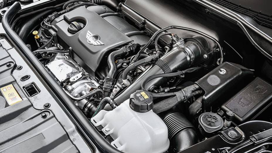 Motor 1.6: turbo, injeção direta e 190 cv | <a href="https://beta-develop.quatrorodas.abril.com.br/carros/impressoes/mini-countryman-822100.shtml" target="_blank" rel="migration">Leia mais</a>