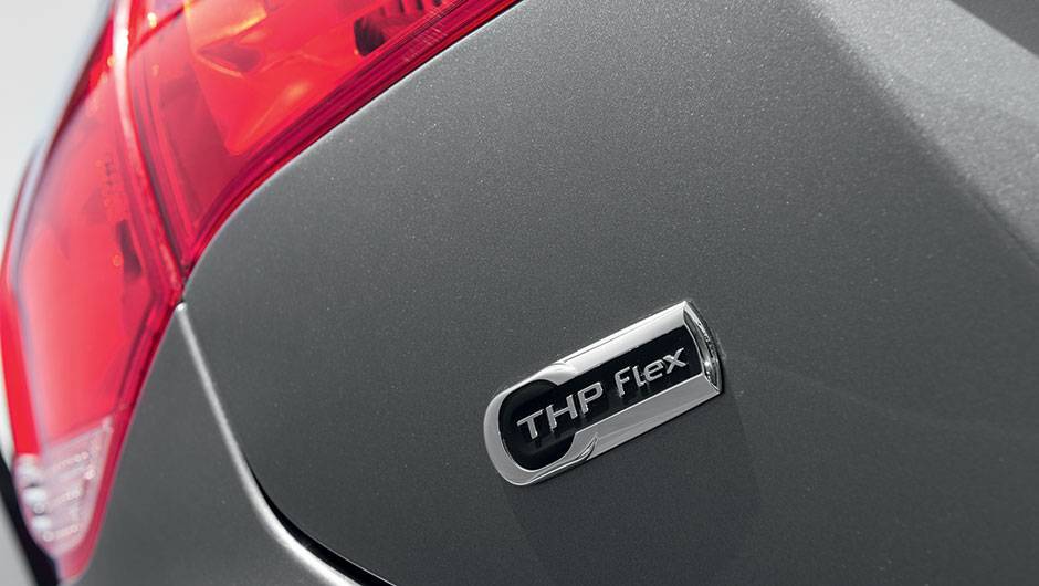 Placa identificadora: única novidade visual | <a href="https://beta-develop.quatrorodas.abril.com.br/carros/testes/citroen-c4-thp-flex-829221.shtml" rel="migration">Leia mais</a> Placa identificadora: única novidade visual | <a href="https://beta-develop.quatrorodas.abril.com.br/carros/testes/citroen-c4-thp-flex-829221.shtml" rel="migration">Leia mais</a>