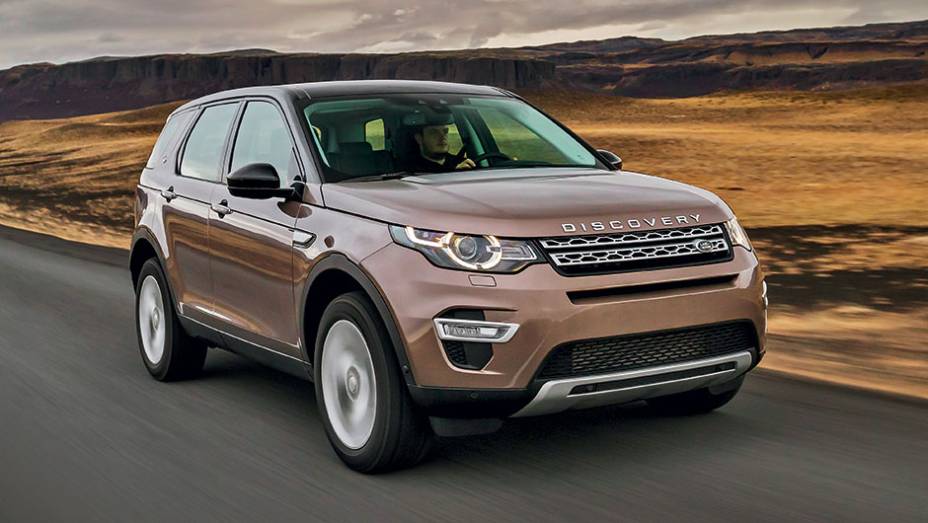 O desenho segue o estilo inaugurado pelo Evoque | <a href="https://beta-develop.quatrorodas.abril.com.br/carros/impressoes/discovery-sport-835902.shtml" target="_blank" rel="migration">Leia mais</a>