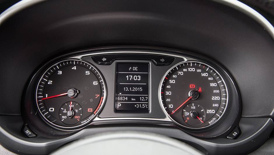 Mostrador compartilhado com o VW Polo | <a href="https://beta-develop.quatrorodas.abril.com.br/carros/comparativos/comparativo-esportivos-841704.shtml" target="_blank" rel="migration">Leia mais</a> Mostrador compartilhado com o VW Polo | <a href="https://beta-develop.quatrorodas.abril.com.br/carros/comparativos/comparativo-esportivos-841704.shtml" target="_blank" rel="migration">Leia mais</a>