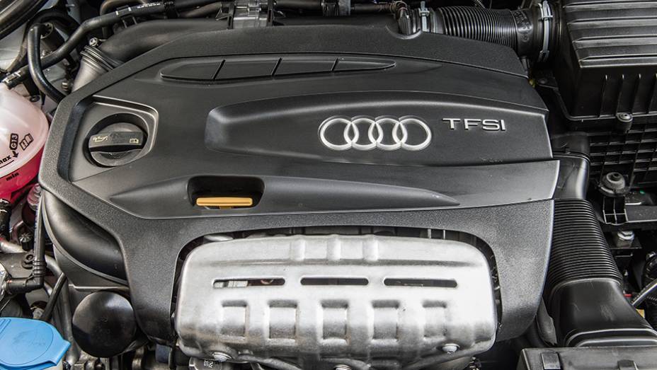 Com sobrealimentação dupla, 1.4 TFSI atinge 185 cv | <a href="https://beta-develop.quatrorodas.abril.com.br/carros/comparativos/comparativo-esportivos-841704.shtml" target="_blank" rel="migration">Leia mais</a>