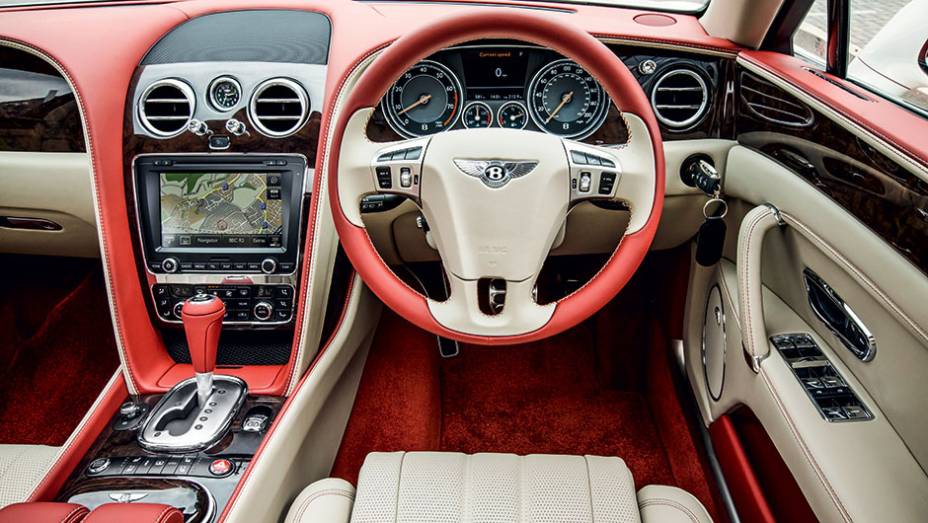 Quando não está indo ao trabalho no banco de trás, é aqui que o dono do Flying Spur gosta de ficar | <a href="https://beta-develop.quatrorodas.abril.com.br/carros/impressoes/bentley-flying-spur-840620.shtml" target="_blank" rel="migration">Leia mais</a> Quando não está indo ao trabalho no banco de trás, é aqui que o dono do Flying Spur gosta de ficar | <a href="https://beta-develop.quatrorodas.abril.com.br/carros/impressoes/bentley-flying-spur-840620.shtml" target="_blank" rel="migration">Leia mais</a>