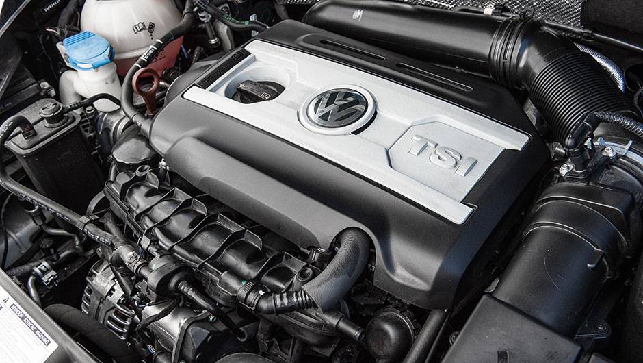 Com inje&ccedil;&atilde;o direta e turbo, 2.0 produz 211 cv | <a href="https://beta-develop.quatrorodas.abril.com.br/carros/comparativos/comparativo-esportivos-841704.shtml" target="_blank" rel="migration">Leia mais</a>