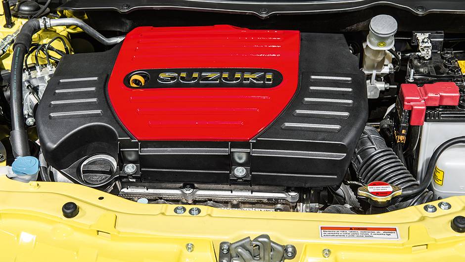 Motor 1.6 16V VVT entrega 142 cv de pot&ecirc;ncia | <a href="https://beta-develop.quatrorodas.abril.com.br/carros/comparativos/comparativo-esportivos-841704.shtml" target="_blank" rel="migration">Leia mais</a>