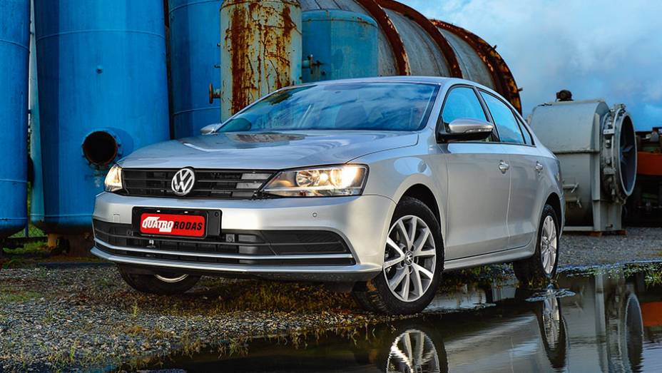 Para-choque, grade e faróis discretamente retocados | <a href="https://beta-develop.quatrorodas.abril.com.br/carros/testes/volkswagen-jetta-857081.shtml" rel="migration">Leia mais</a>