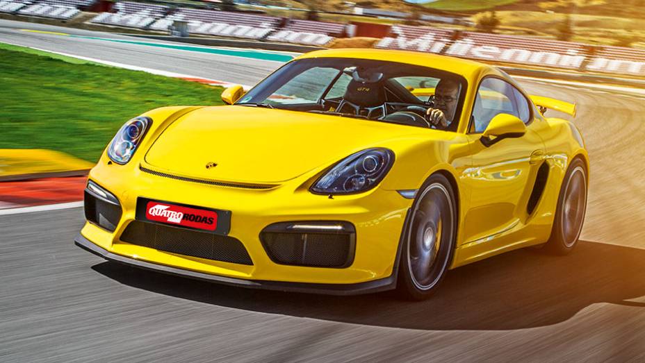 O GT4 herdou componentes da suspensão e motor do 911 | <a href="https://beta-develop.quatrorodas.abril.com.br/carros/impressoes/porsche-cayman-gt4-855525.shtml" target="_blank" rel="migration">Leia mais</a>