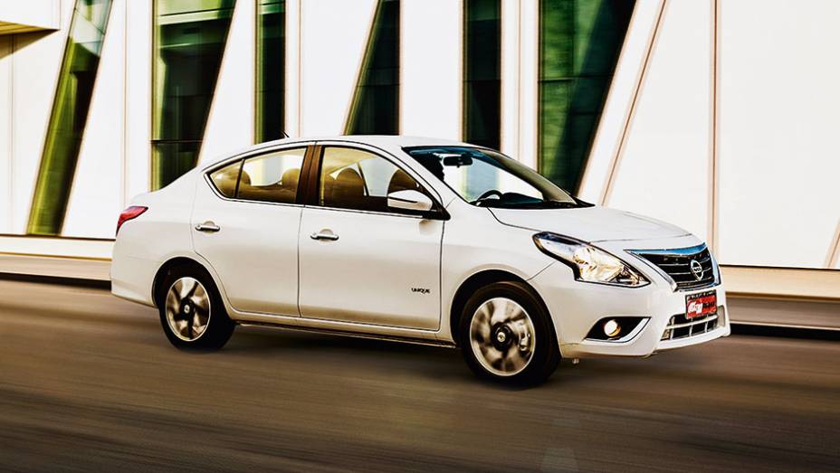 Versão sedã do March, o novo Versa lembramais o Sentra | <a href="https://beta-develop.quatrorodas.abril.com.br/carros/testes/nissan-versa-857084.shtml" target="_blank" rel="migration">Leia mais</a>