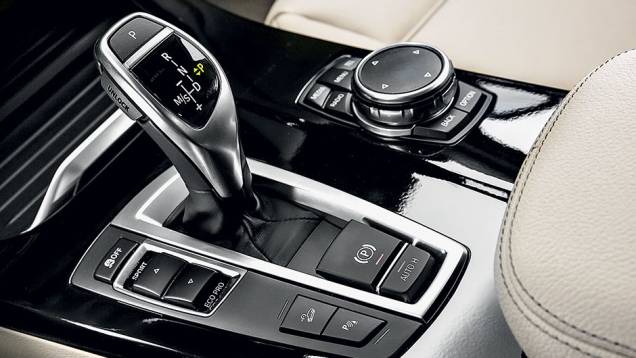 <a href="https://beta-develop.quatrorodas.abril.com.br/carros/testes/bmw-x4-866442.shtml" target="_blank" rel="migration">Leia mais</a> <a href="https://beta-develop.quatrorodas.abril.com.br/carros/testes/bmw-x4-866442.shtml" target="_blank" rel="migration">Leia mais</a>