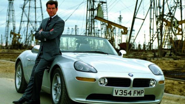 1999: Depois do W 115, um carro alemão volta a ser utilizado em "007 - O mundo não é o bastante": o BMW Z8. | <a href="%20https://beta-develop.quatrorodas.abril.com.br/blogs/planeta-carro/2012/11/07/licenca-para-acelerar/" rel="migration">Leia mais</a> 1999: Depois do W 115, um carro alemão volta a ser utilizado em "007 - O mundo não é o bastante": o BMW Z8. | <a href="%20https://beta-develop.quatrorodas.abril.com.br/blogs/planeta-carro/2012/11/07/licenca-para-acelerar/" rel="migration">Leia mais</a>