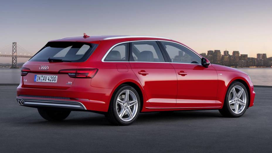 A4 Avant pode levar até 1.510 litros de carga com os bancos rebatidos, e 505 com eles na posição normal | <a href="https://beta-develop.quatrorodas.abril.com.br/noticias/fabricantes/audi-revela-novo-a4-882500.shtml" rel="migration">Leia mais</a> A4 Avant pode levar até 1.510 litros de carga com os bancos rebatidos, e 505 com eles na posição normal | <a href="https://beta-develop.quatrorodas.abril.com.br/noticias/fabricantes/audi-revela-novo-a4-882500.shtml" rel="migration">Leia mais</a>