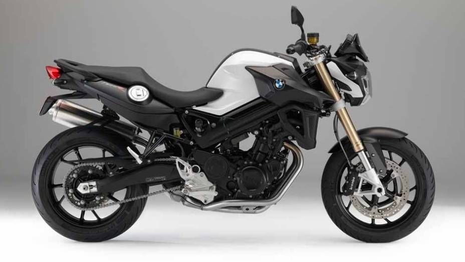 BMW F800R 2015 | <a href="https://beta-develop.quatrorodas.abril.com.br/moto/noticias/confira-novidades-salao-milao-2014-812658.shtml" rel="migration">Leia mais</a>