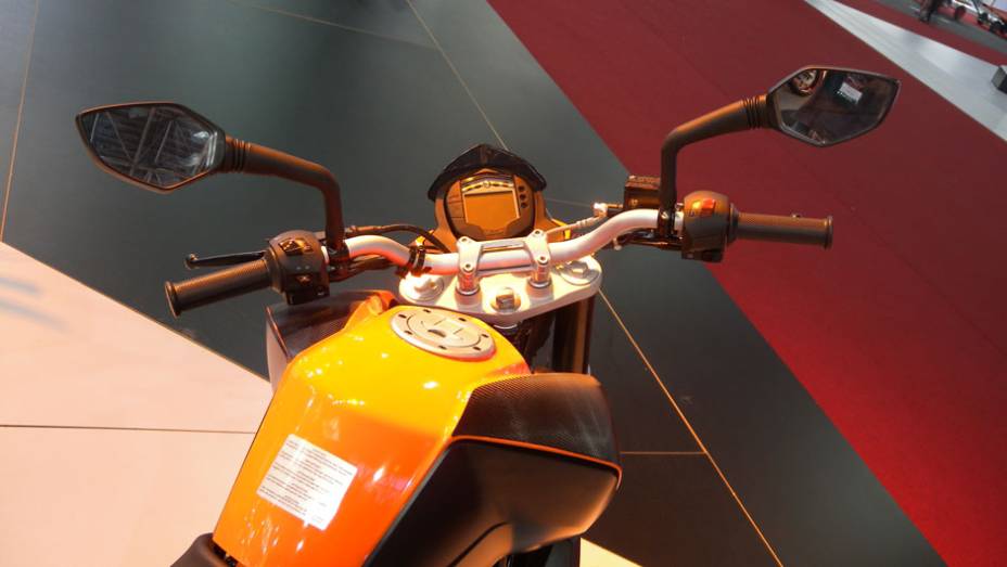 <a href="https://beta-develop.quatrorodas.abril.com.br/moto/noticias/ktm-revela-novidades-vem-brasil-642407.shtml" rel="migration">Leia mais</a> <a href="https://beta-develop.quatrorodas.abril.com.br/moto/noticias/ktm-revela-novidades-vem-brasil-642407.shtml" rel="migration">Leia mais</a>