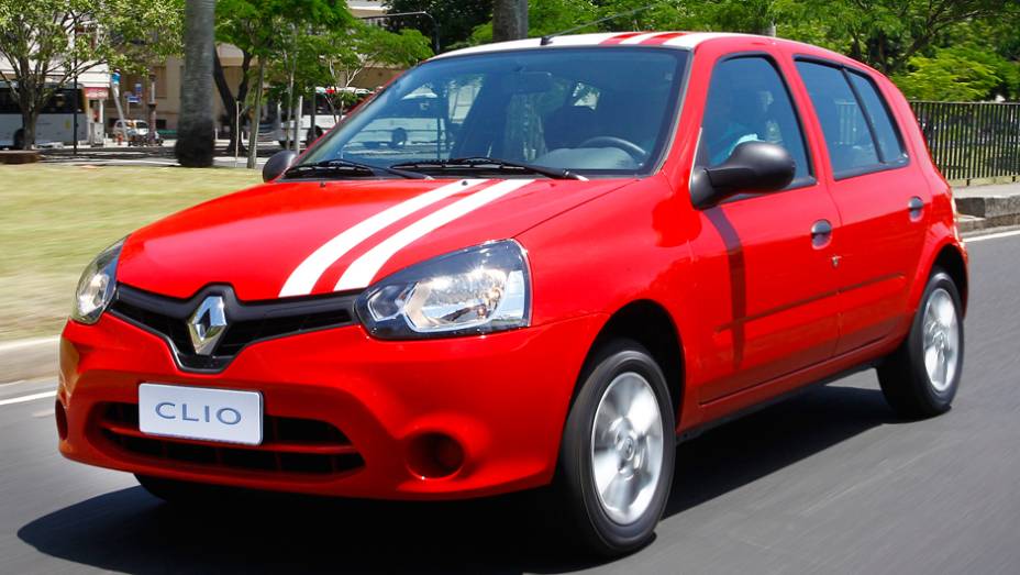 Renault Clio: consumo urbano (A): 9,5 km/l | consumo rodoviário (A): 10,7 km/l | urbano (G): 14,3 km/l | rodoviário (G): 15,8 km/l | <a href="%20https://beta-develop.quatrorodas.abril.com.br/noticias/fabricantes/inmetro-divulga-carros-mais-economicos-ou-beberroes-2" rel="migration"></a>