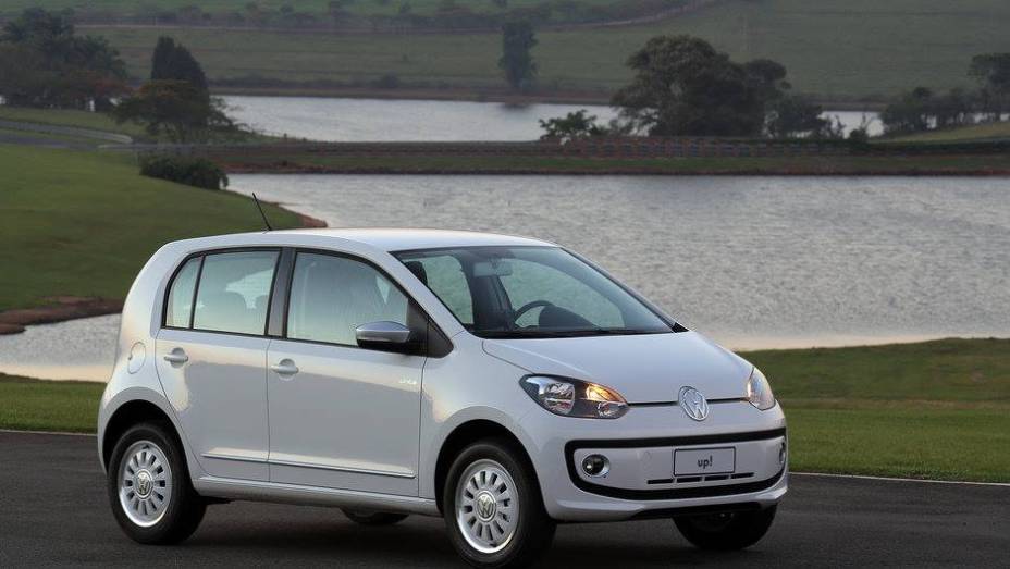 Volkswagen Up! obteve consumo urbano de 9,1 km/l com etanol e 13,2 km/l com gasolina. Em percurso rodoviário, os números sobem para 9,9 km/l e 14,3 km/l | <a href="%20https://beta-develop.quatrorodas.abril.com.br/noticias/fabricantes/inmetro-divulga-carros-mais-economico" rel="migration"></a>