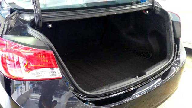 Hyundai Elantra | <a href="https://beta-develop.quatrorodas.abril.com.br/noticias/veloster-elantra-ja-estao-venda-concessionarias-hyundai-303518_p.shtml" rel="migration">Leia mais</a> Hyundai Elantra | <a href="https://beta-develop.quatrorodas.abril.com.br/noticias/veloster-elantra-ja-estao-venda-concessionarias-hyundai-303518_p.shtml" rel="migration">Leia mais</a>